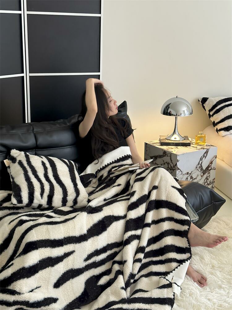 Vintage Schwarz-Weiß Zebra-Muster | Batik Magilla Kaninchenfell-Decke Winter-Nickerchen-Decke Sofabezug Freizeitdecke  |  Decke Decke Decke